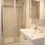 Luxe Ai28 *